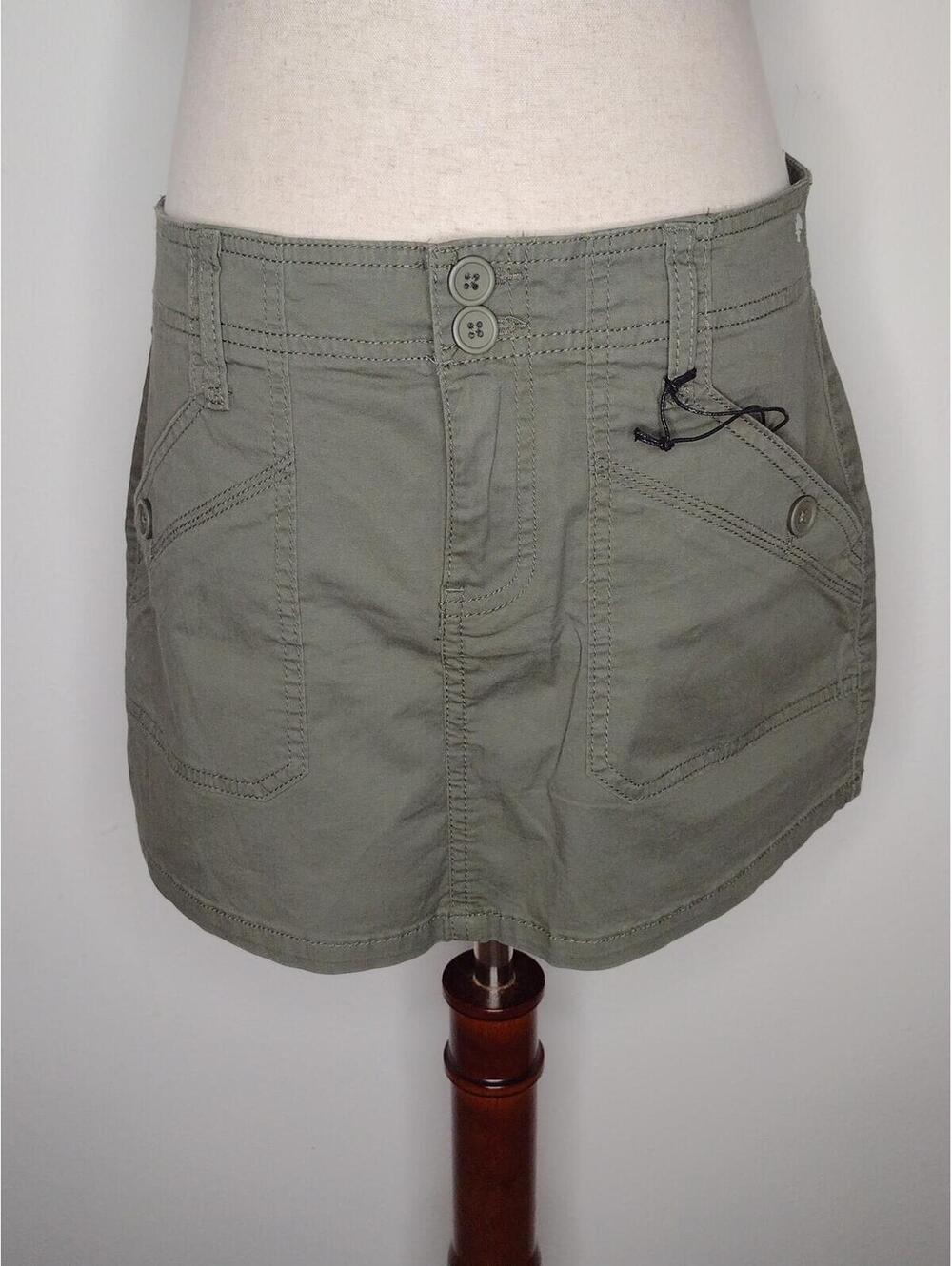 NWT Vanilla Star Women's Green/Utility Mini Skirt Size Medium